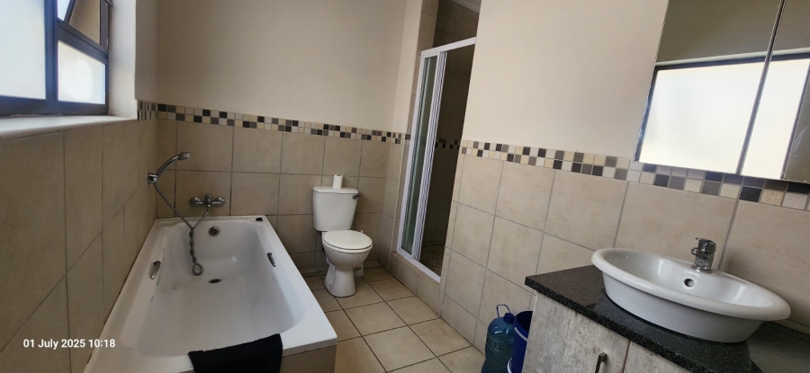 3 Bedroom Property for Sale in Waterval East North West